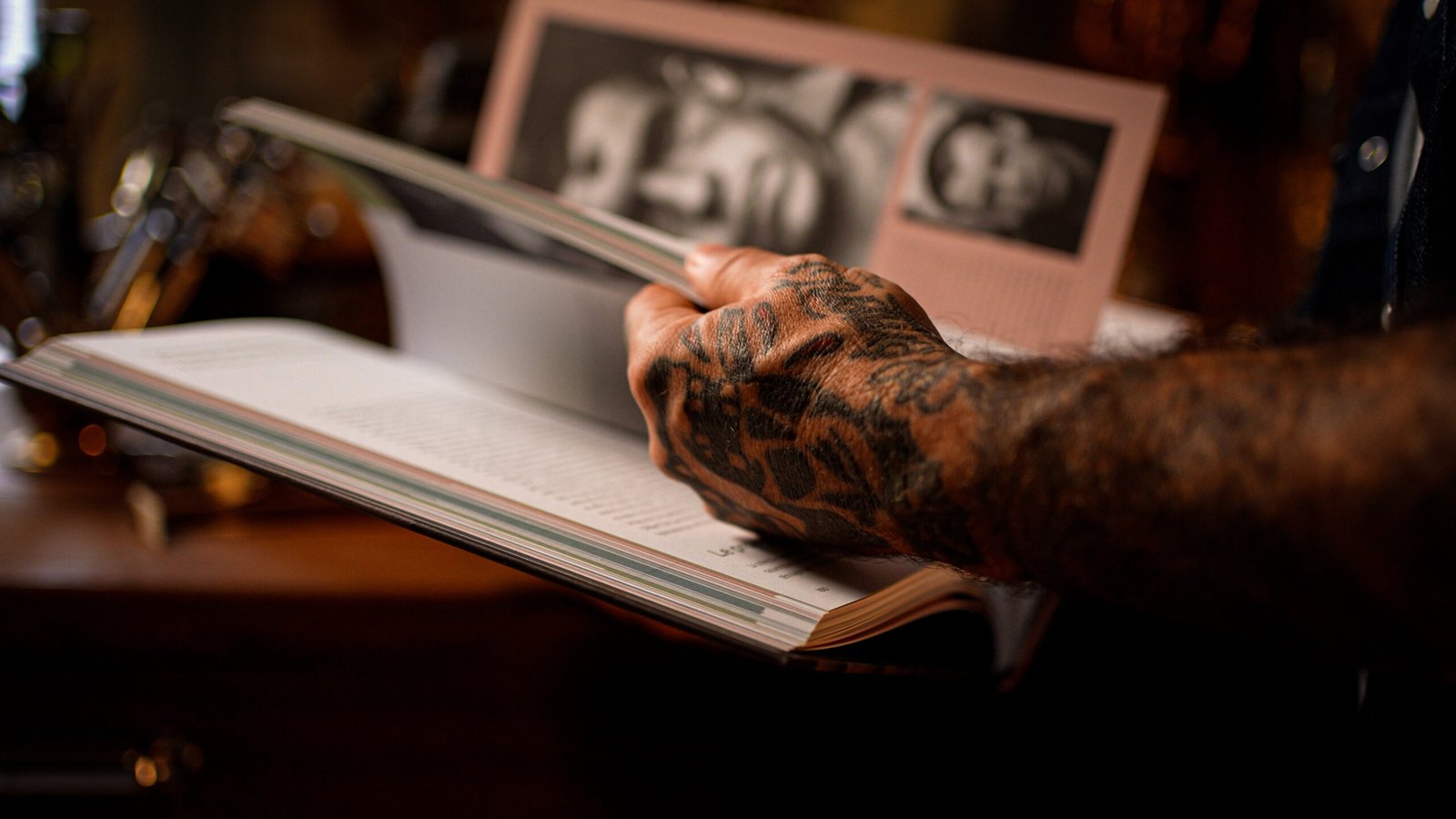 image livre histoire tatouage produit